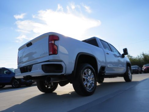 New 2026 Chevrolet Silverado 2500 High Country w/ Technology Package AWD/4WD image 5
