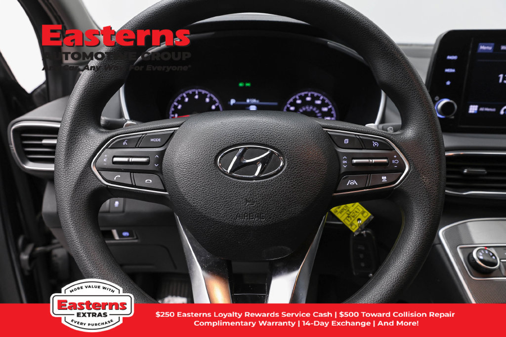 Used 2023 Hyundai Santa Fe SE AWD/4WD image 11