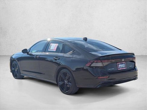 Used 2023 Honda Accord Sport image 7