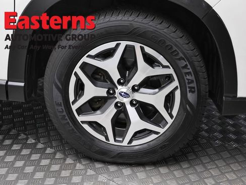 Used 2022 Subaru Forester Premium AWD/4WD image 34