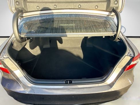 Used 2023 Toyota Camry LE image 23