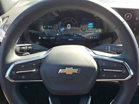 New 2026 Chevrolet Equinox LT w/ Convenience Package II image 16