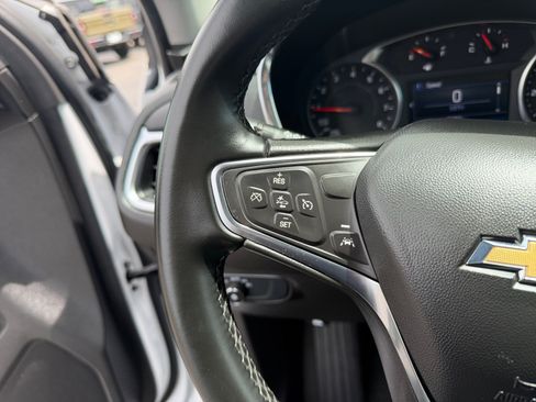 Used 2024 Chevrolet Equinox LT AWD/4WD image 22