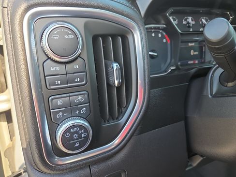 Used 2020 GMC Sierra 1500 Elevation w/ Elevation Value Package AWD/4WD image 11