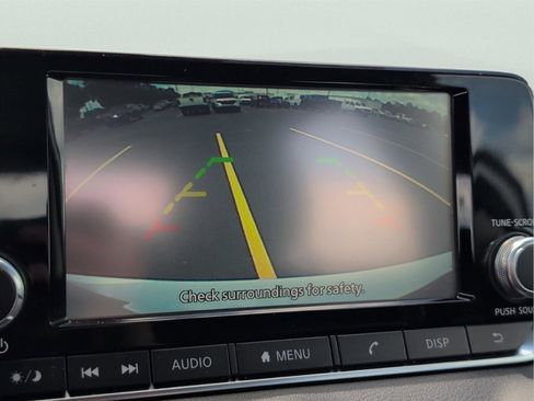Used 2024 Nissan Sentra S FWD image 18