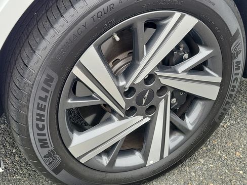 Certified 2026 Genesis GV70 3.5T Sport Advanced AWD/4WD image 7