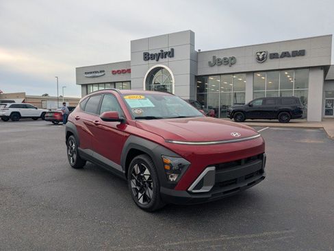 Used 2024 Hyundai Kona SEL FWD image 1