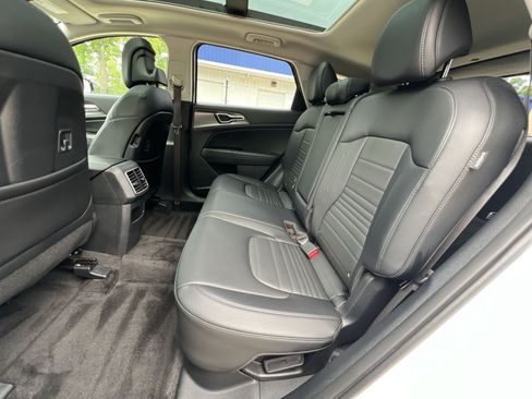 Used 2025 Kia Sportage SX Prestige AWD/4WD image 33