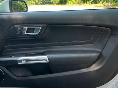 Used 2020 Ford Mustang GT Premium w/ GT Performance Package RWD image 18