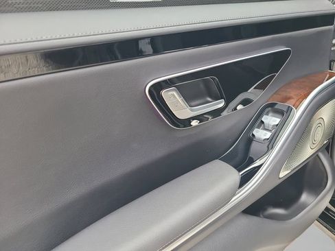 Used 2025 Mercedes-Benz S 500 4MATIC image 17