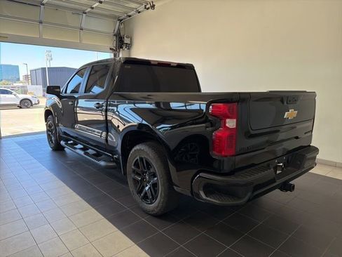Used 2024 Chevrolet Silverado 1500 Custom w/ Turbomax Blackout Package image 4