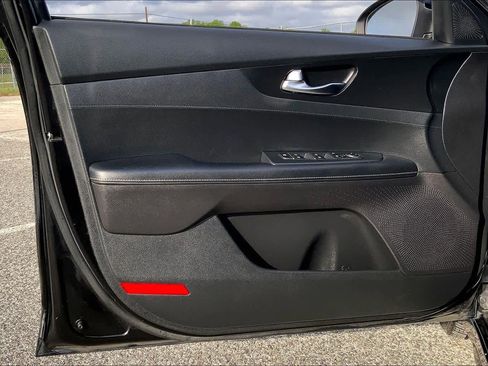 Used 2021 Kia Forte GT-Line image 21