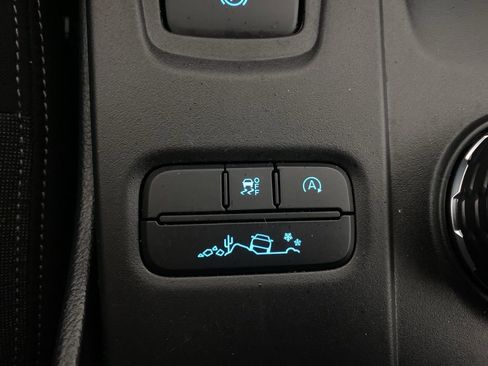 Used 2025 Ford Ranger XLT w/ FX4 Off-Road Package image 9