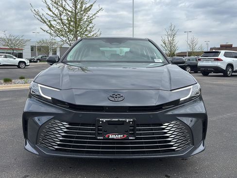 New 2026 Toyota Camry XLE AWD/4WD image 7