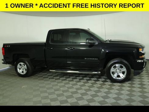 Used 2018 Chevrolet Silverado 1500 LT w/ All Star Edition AWD/4WD image 2