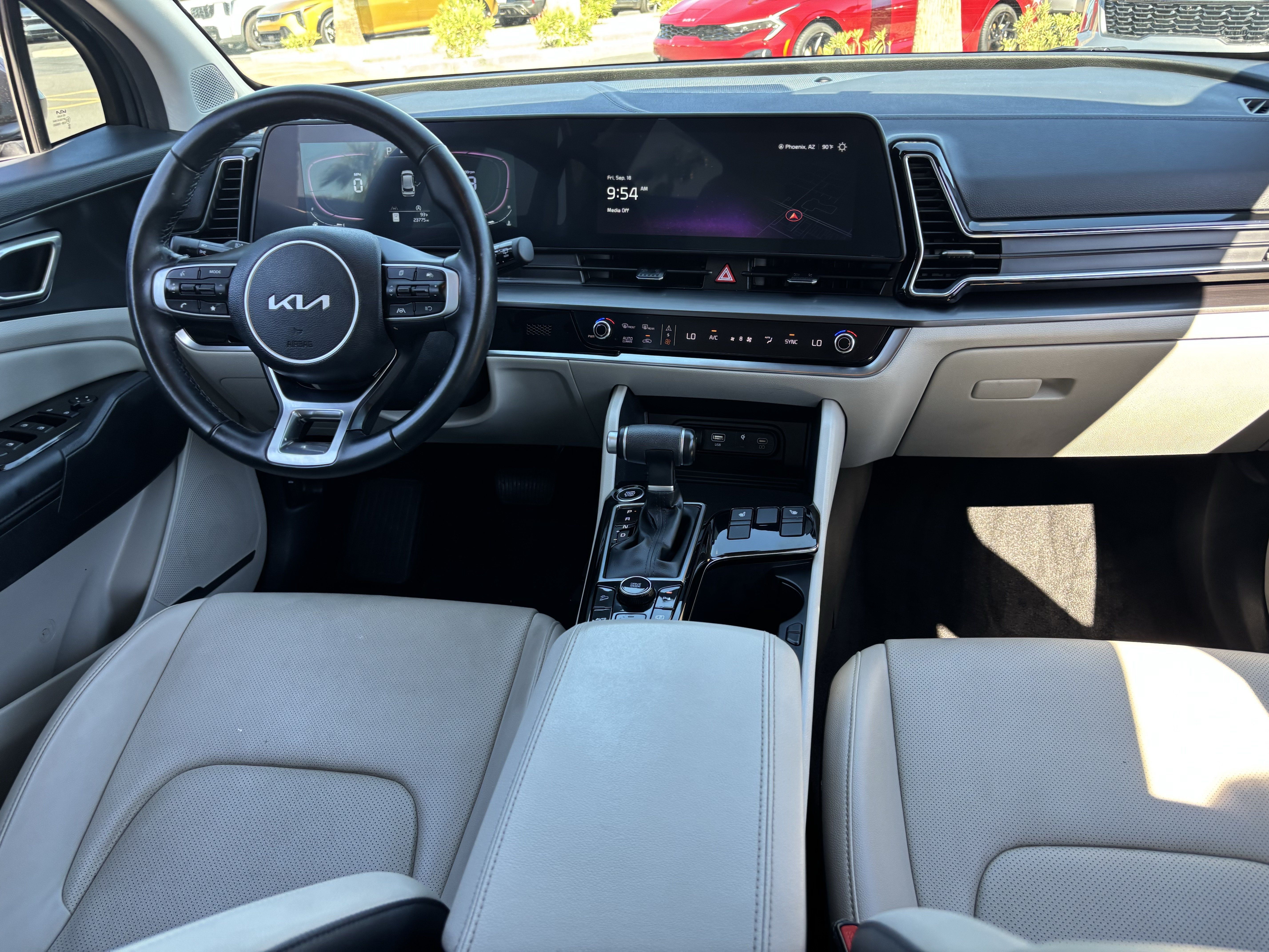 Certified 2025 Kia Sportage EX FWD image 13