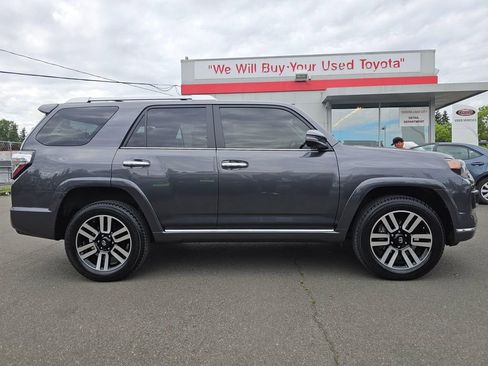 Certified 2022 Toyota 4Runner Limited AWD/4WD image 8