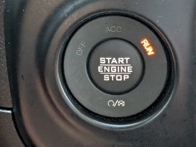 Used 2018 Jeep Wrangler Unlimited Rubicon AWD/4WD image 34