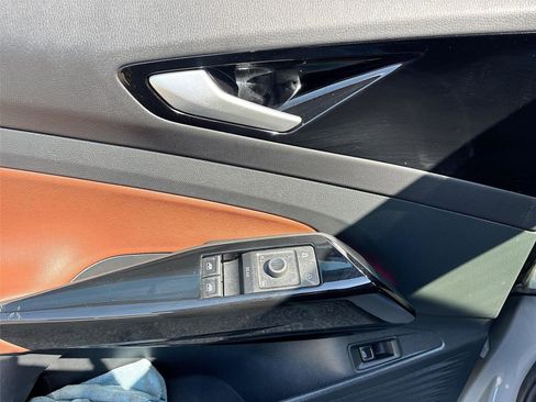 Used 2022 Volkswagen ID.4 Pro S image 18