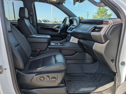 Used 2024 Chevrolet Tahoe LT w/ Luxury Package image 23