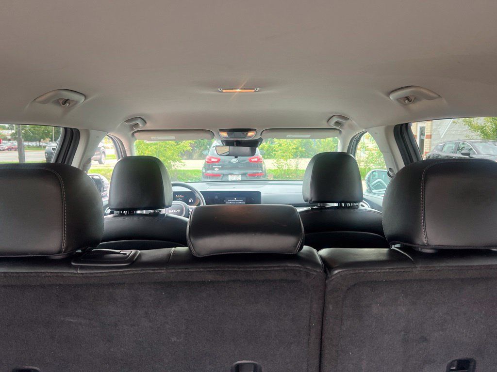 Certified 2024 Kia Sorento S w/ Panoramic Sunroof Package FWD image 12
