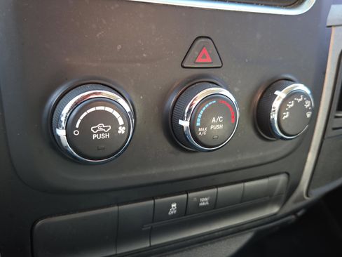 Used 2016 RAM 1500 Tradesman image 19