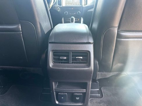 Used 2017 Ford Edge SEL w/ Equipment Group 201A AWD/4WD image 29