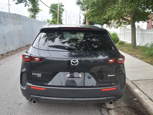 Used 2025 MAZDA CX-50 AWD 2.5 S w/ Preferred Package image 6