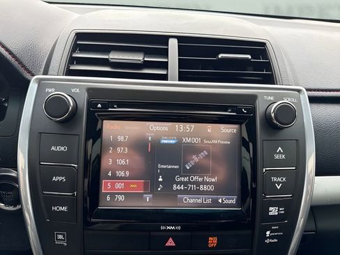 Used 2016 Toyota Camry XSE FWD image 20