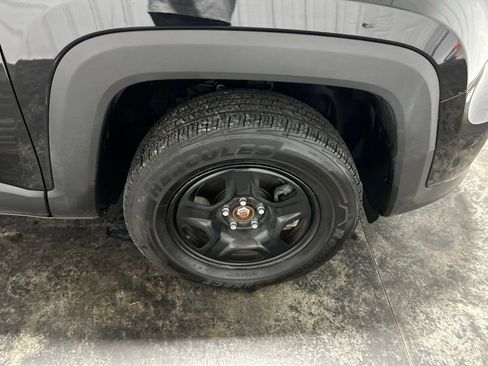 Used 2019 Jeep Renegade Sport AWD/4WD image 10