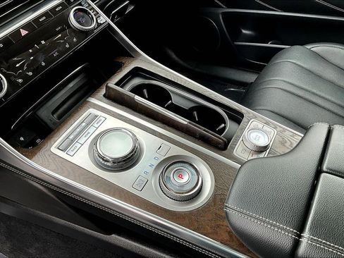 Used 2024 Genesis GV80 3.5T image 14