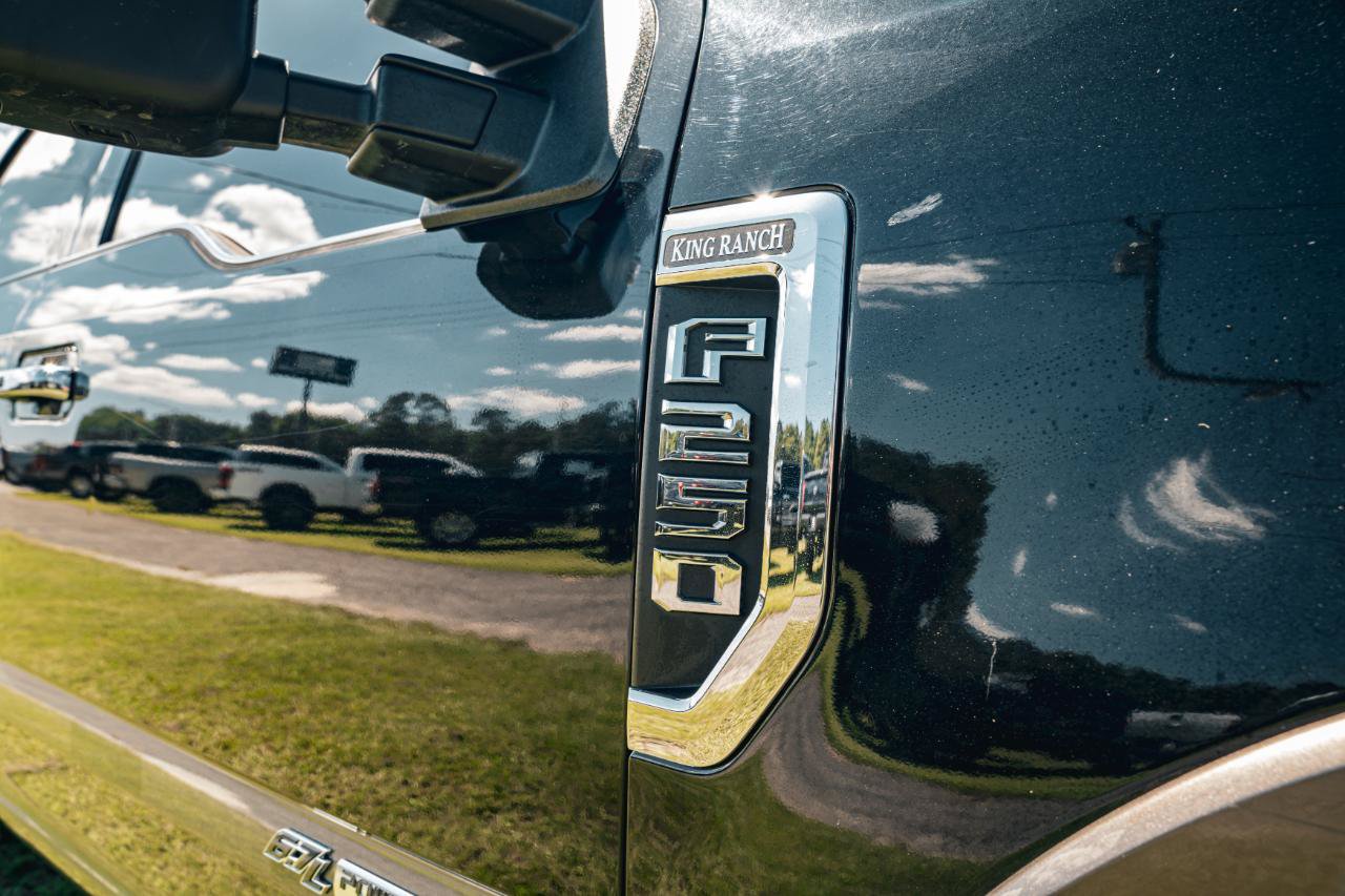 Used 2018 Ford F250 King Ranch w/ King Ranch Ultimate Package AWD/4WD image 10