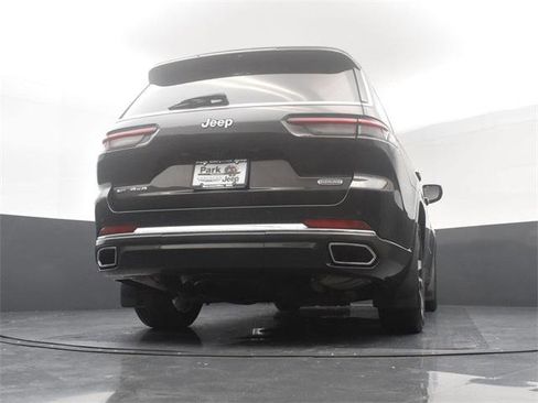 Certified 2022 Jeep Grand Cherokee L Overland w/ Luxury Tech Group IV image 22