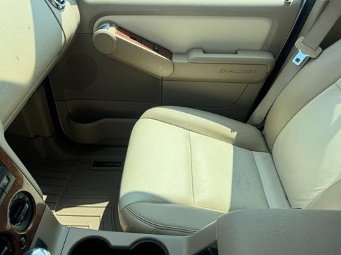 Used 2010 Ford Explorer Eddie Bauer AWD/4WD image 13