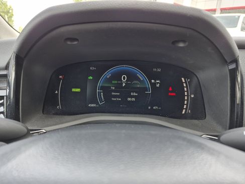 Certified 2025 Toyota Camry LE image 10