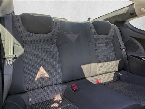 Used 2012 Hyundai Genesis 2.0T image 25