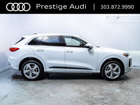 Used 2025 Audi Q5 Premium Plus w/ Premium Plus AWD/4WD image 8