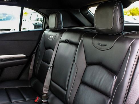 Used 2024 Cadillac XT4 Premium Luxury image 32