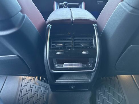 Used 2022 BMW X6 xDrive40i w/ M Sport Package AWD/4WD image 17