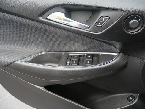 Used 2017 Chevrolet Cruze LT w/ Convenience Package image 14