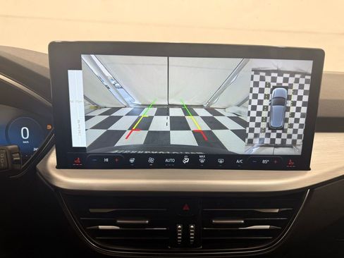 Used 2024 Ford Escape Platinum image 25