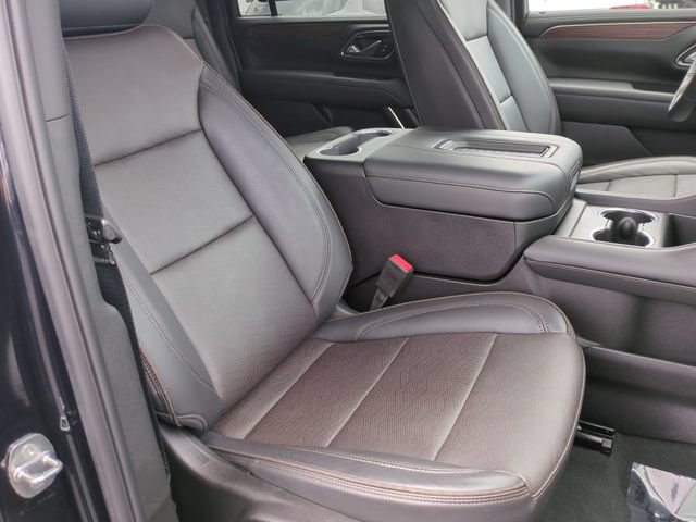 Used 2024 Chevrolet Suburban High Country w/ Advanced Technology Package AWD/4WD image 25