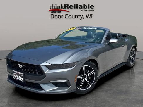Used 2025 Ford Mustang Premium RWD image 2