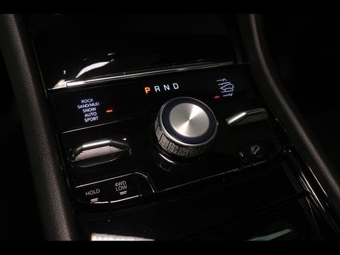 Used 2023 Jeep Grand Cherokee L Overland AWD/4WD image 17