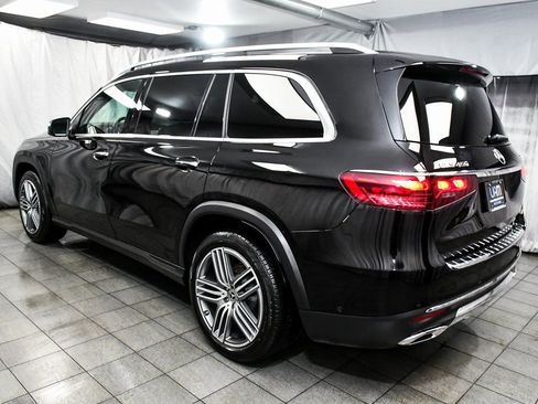 Used 2025 Mercedes-Benz GLS 450 4MATIC image 4