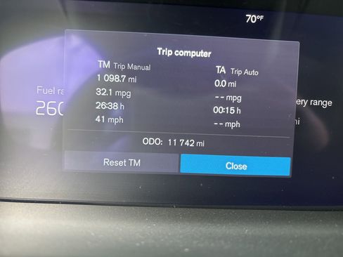 Used 2025 Volvo S60 T8 Plus w/ Climate Package image 11