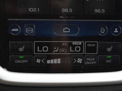 Used 2023 Subaru Ascent Premium w/ Convenience Package AWD/4WD image 28