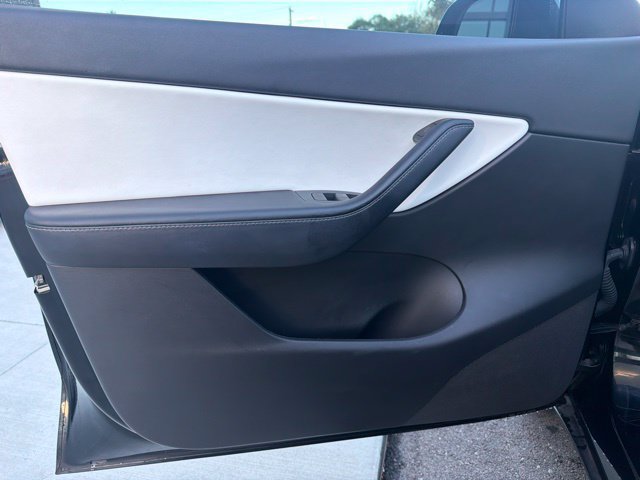 Used 2021 Tesla Model Y 2WD image 21