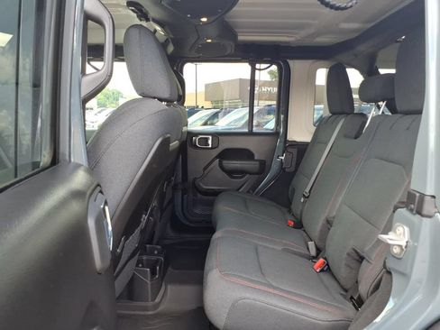 Used 2026 Jeep Wrangler Unlimited Rubicon AWD/4WD image 11