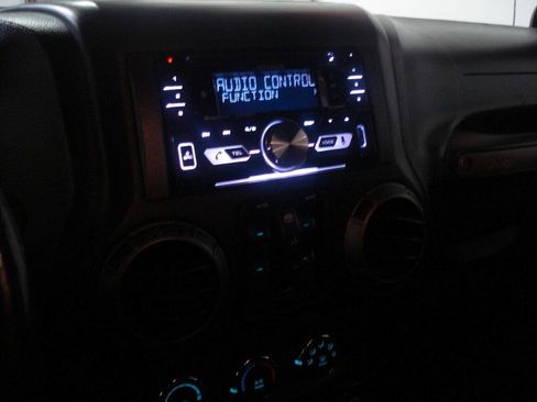 Used 2011 Jeep Wrangler Unlimited Sport AWD/4WD image 29